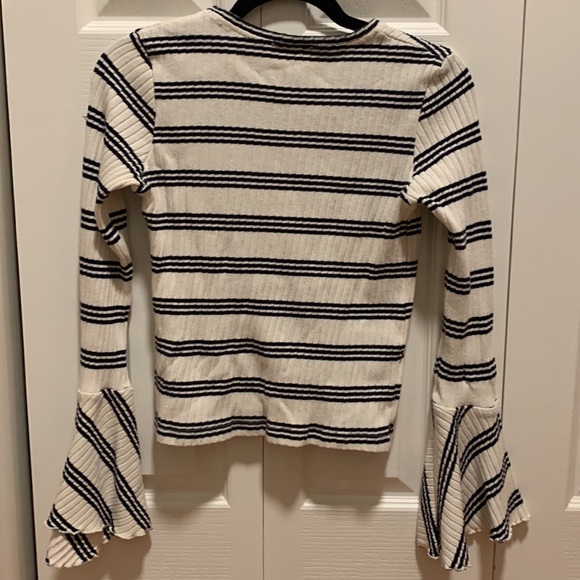 Black and White Striped Long Sleeve Shirt. - Picture 1 of 4